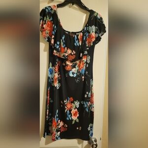 Reneec blk spring dress